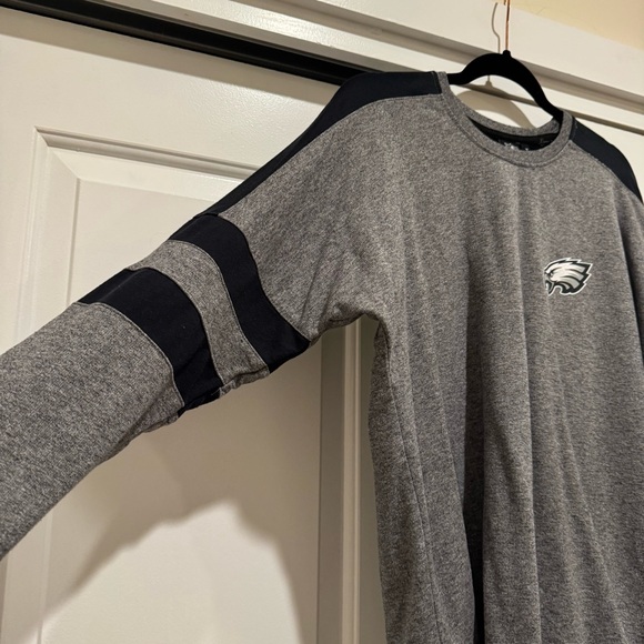 Philadelphia Eagles Football NFL Women’s Long Sleeve Shirt, MEDIUM - Picture 5 of 6